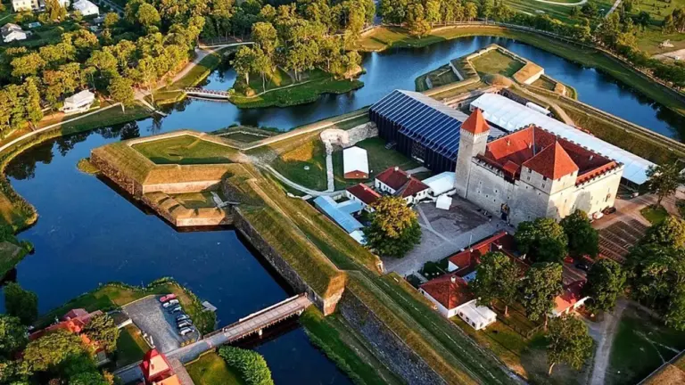 Saaremaa ooperifestival 2026: mida on oodata Kuressaare lossihoovis
