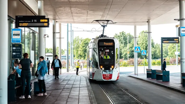 Tallinna sõitjatel muutub 1. augustil ühistransport